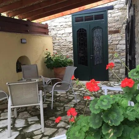 Katikia Emma Holiday home